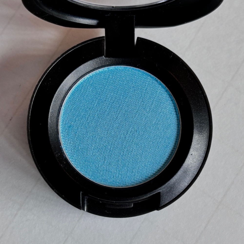 MAC PRO SKY BLUE EYE SHADOW - VINTAGE/COLLECTIBLE!***